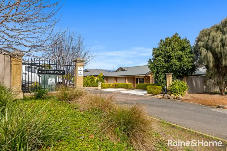 1 Mercedes Court (100 Penneys Hill Rd), Hackham SA 5163