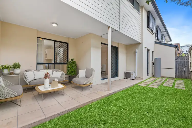 2/21 Kelso Street, Chermside QLD 4032