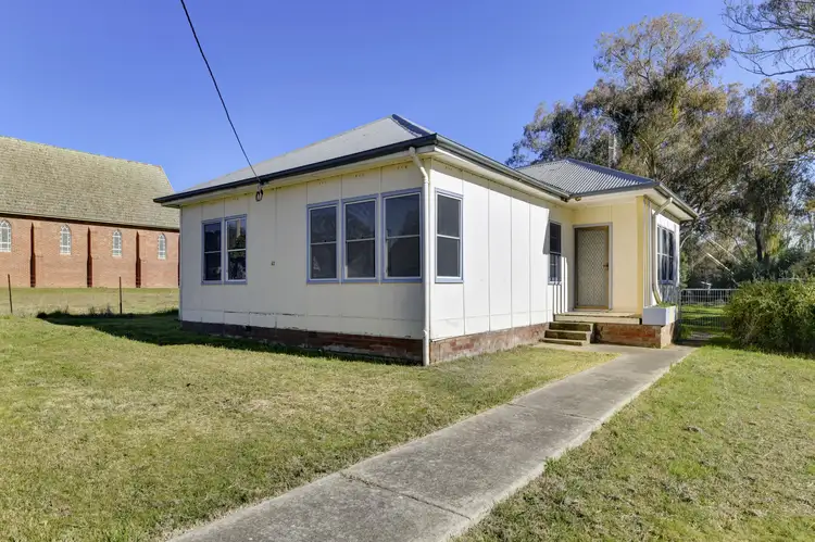 62 Olive Street, Mandurama NSW 2792