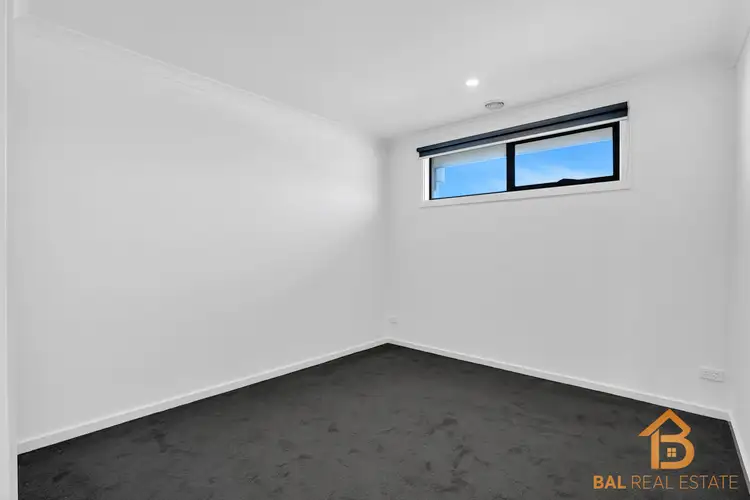 Fifth view of Homely house listing, 8 Mingay close, Truganina VIC 3029