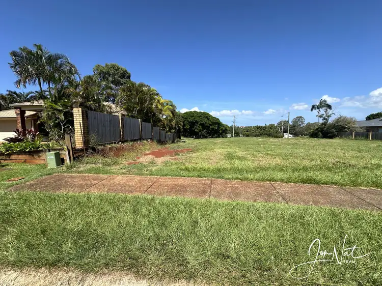 12 Daydream Street, Redland Bay QLD 4165