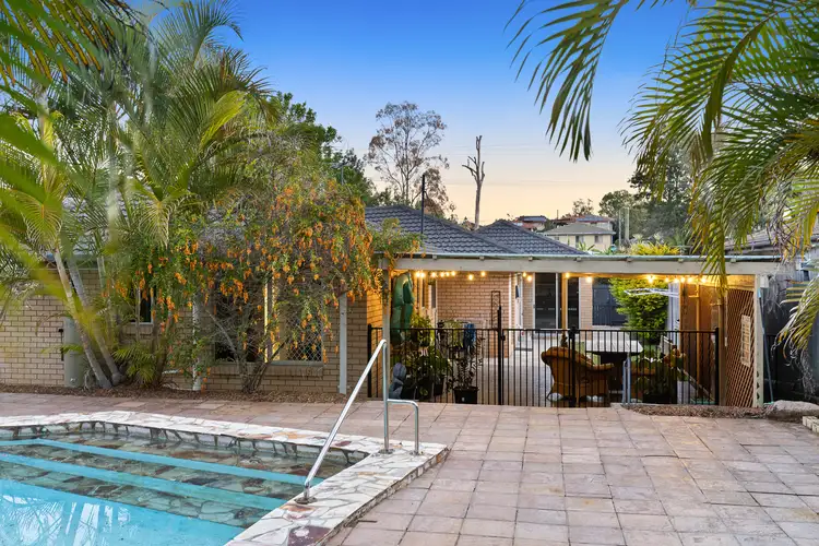 54 Camelia Avenue, Everton Hills QLD 4053