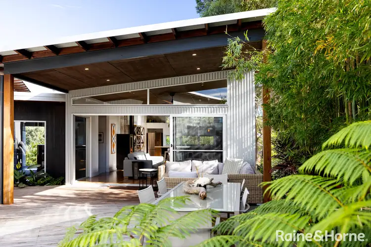 20 Ross Avenue, Narrawallee NSW 2539