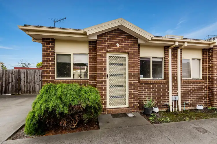 Main view of Homely unit listing, 3/2 Lloyd Avenue, Epping VIC 3076