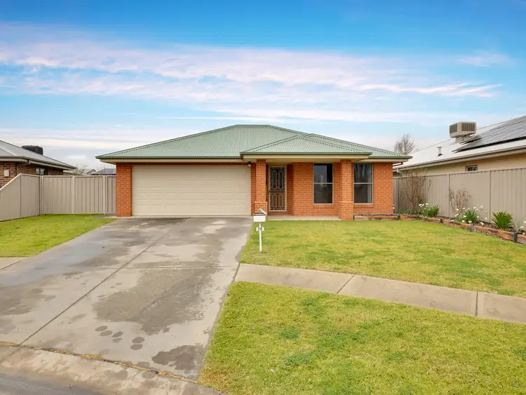 10 Sarah Court, Howlong NSW 2643