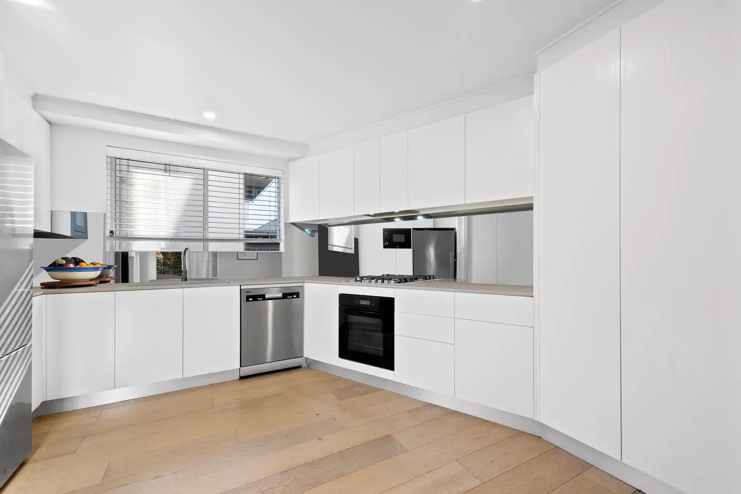 Main view of Homely unit listing, 11/10 Henrietta St, Waverley NSW 2024