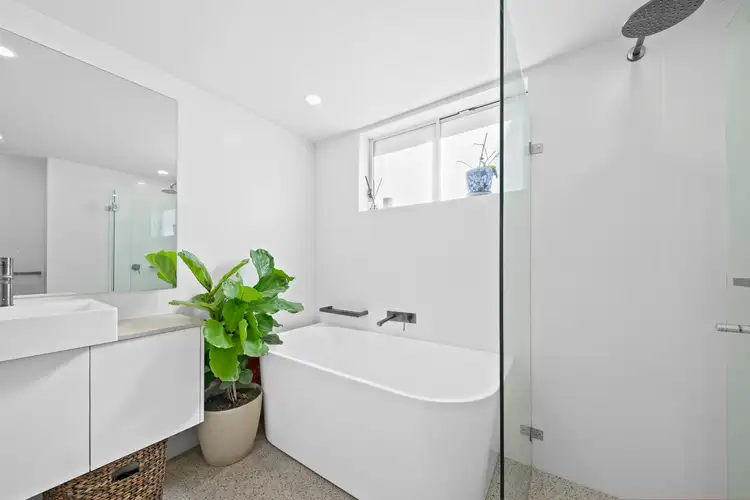 Second view of Homely unit listing, 11/10 Henrietta St, Waverley NSW 2024
