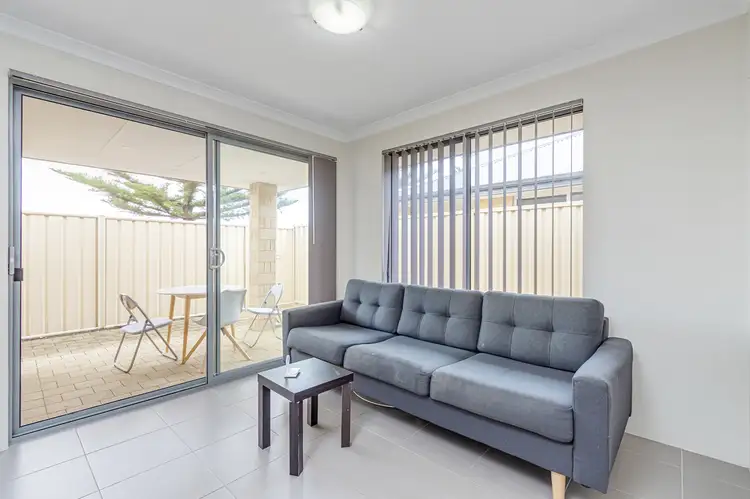 Sixth view of Homely house listing, 8/6 Chipping Crescent, Butler WA 6036