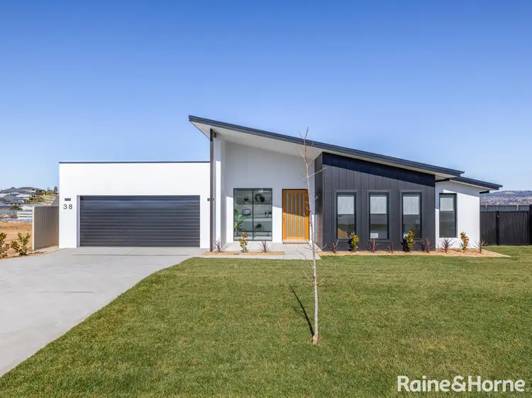 38 Brennan Drive, Kelso NSW 2795