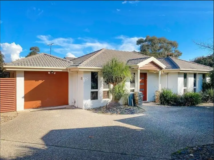 41 Kurrajong Crescent