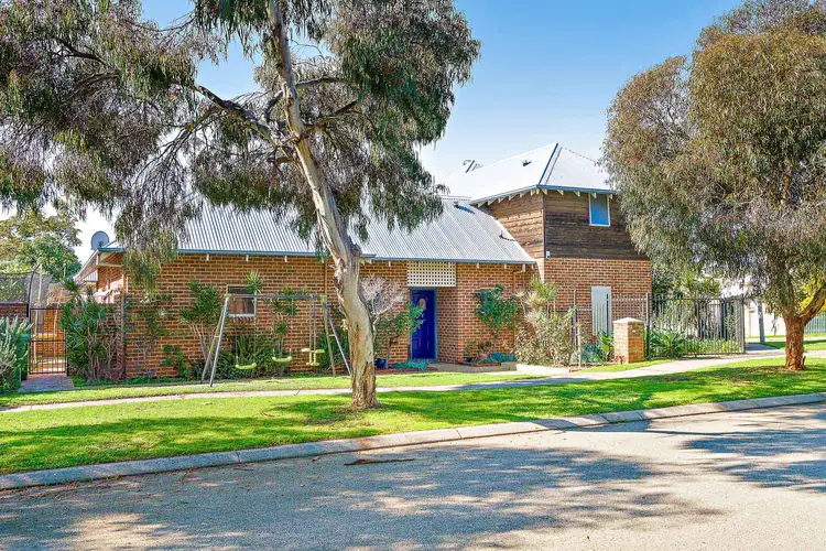 62 Silas Street, East Fremantle WA 6158