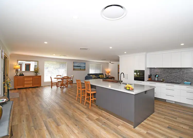 Sixth view of Homely house listing, 105 Seaview Drive, Booral QLD 4655