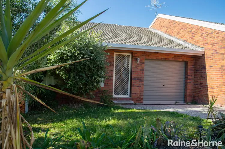 Main view of Homely unit listing, 1/11 Emerald Close, Caves Beach NSW 2281