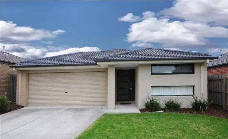 15 Carrum Woods Drive, Carrum Downs VIC 3201