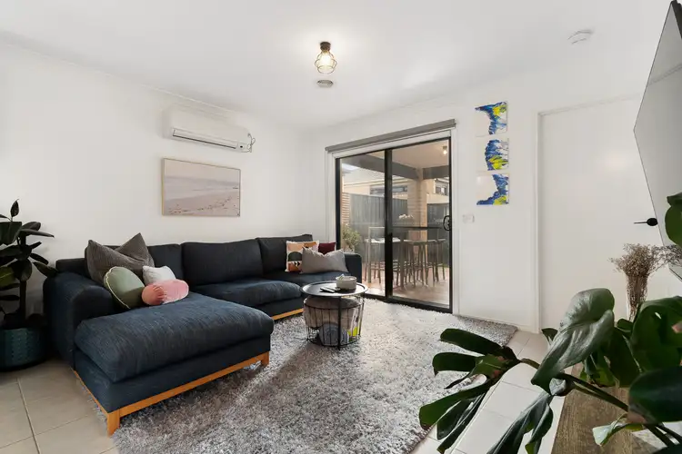 Seventh view of Homely house listing, 15 Cartwright Grove, Cranbourne East VIC 3977