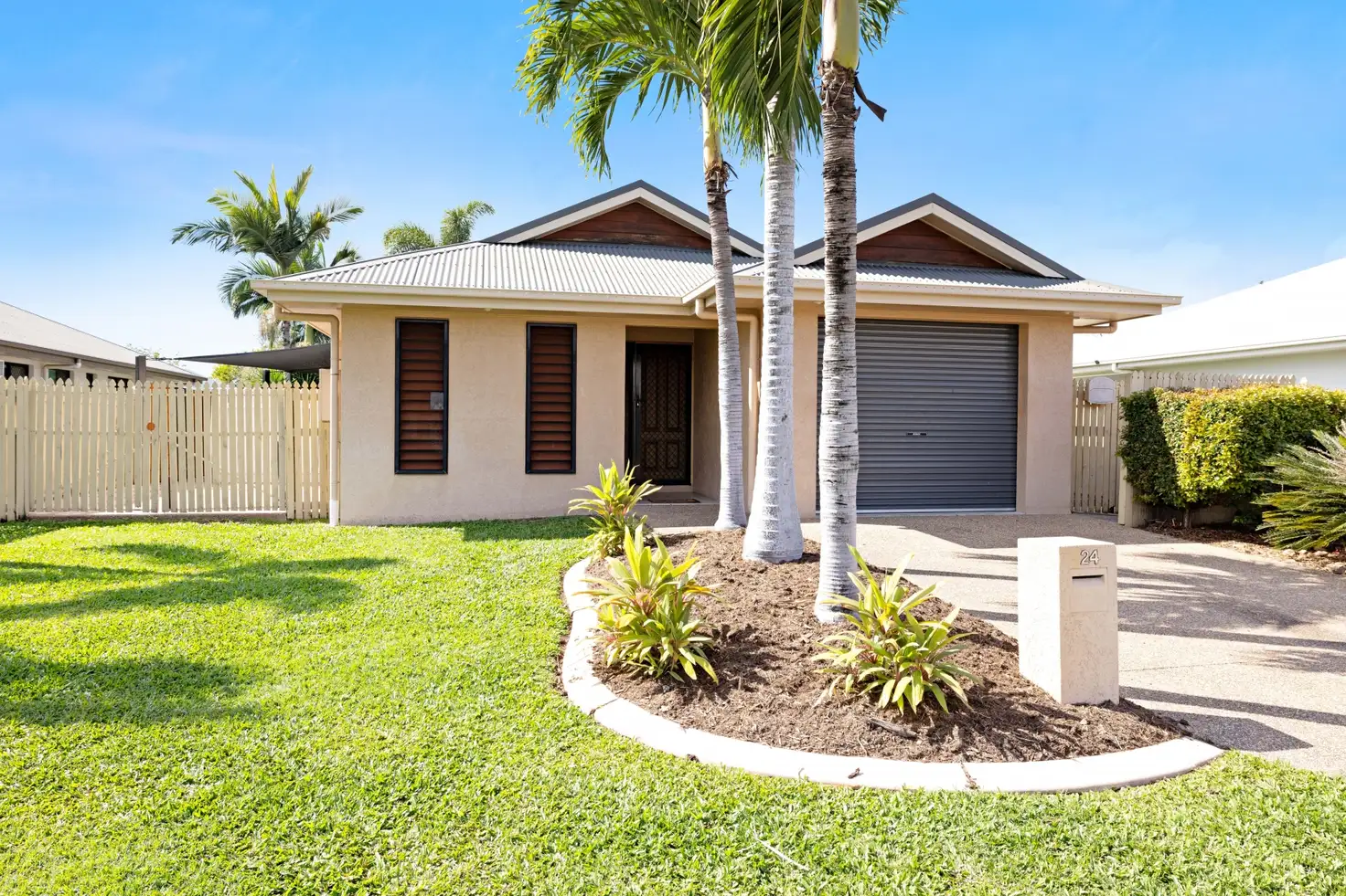 Main view of Homely house listing, 24 Limerick Way, Mount Low QLD 4818