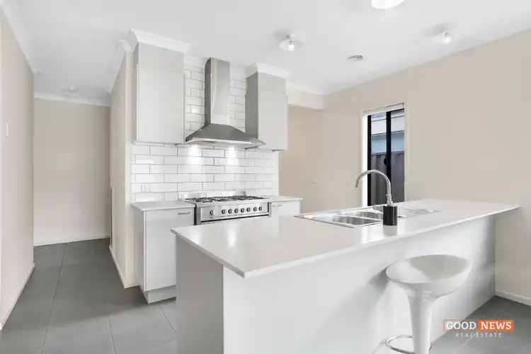 Fifth view of Homely house listing, 5 Rockingham Circuit, Harkness VIC 3337