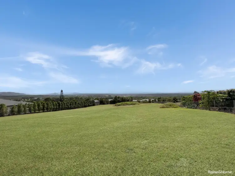 14 Moffat Drive, Tolga QLD 4882