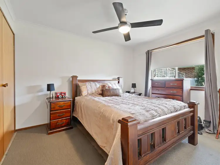 Fifth view of Homely unit listing, 2/374 Sandrina Drive, Lavington NSW 2641