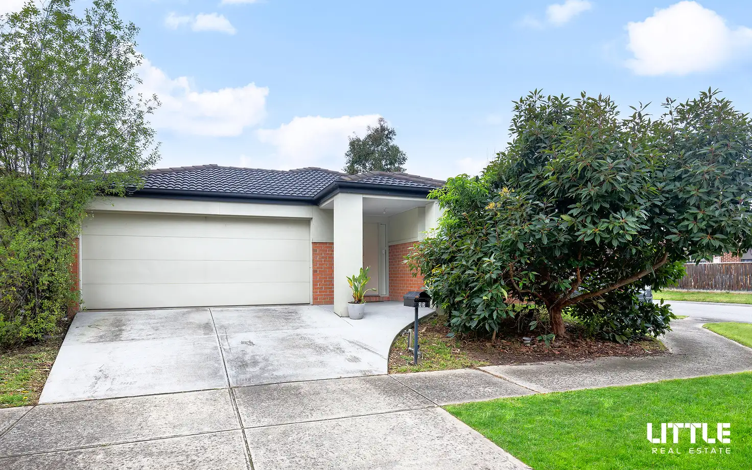 Main view of Homely house listing, 33 Stanhope Place, Pakenham VIC 3810