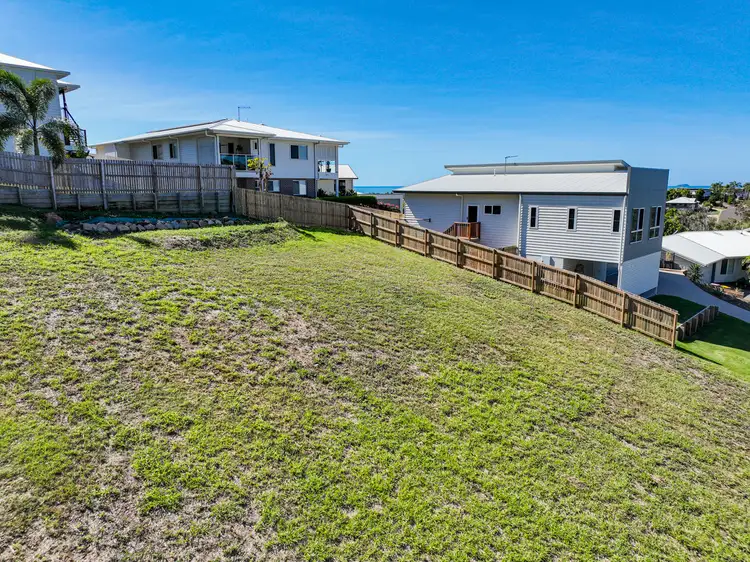 6 Cook Avenue, Pacific Heights QLD 4703