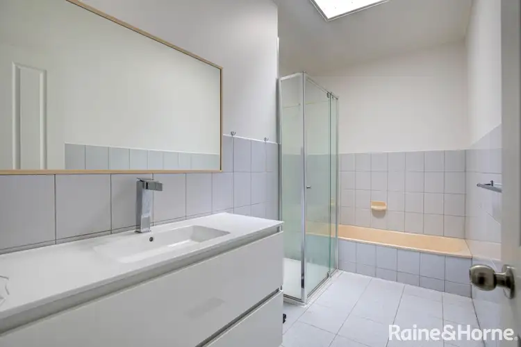 Fourth view of Homely unit listing, 4/1051 Pascoe Vale Road, Jacana VIC 3047