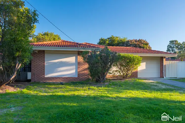 16 Guinivere Way, Camillo WA 6111