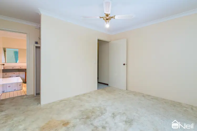 Fourth view of Homely house listing, 16 Guinivere Way, Camillo WA 6111