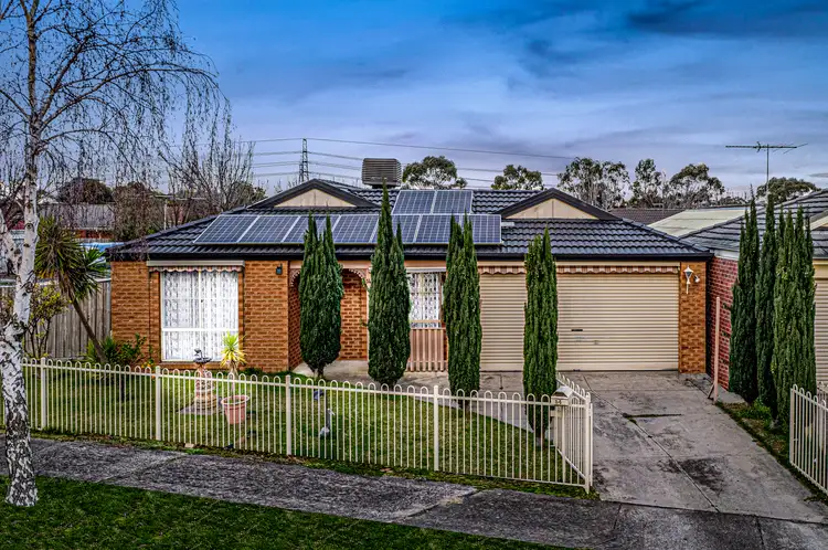 14 Glenaire Crescent, Cranbourne West VIC 3977