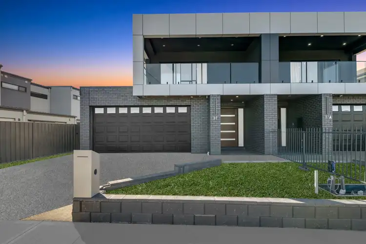 37 Distinction Avenue, Craigieburn VIC 3064