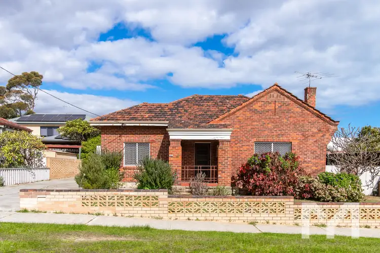 239 South Street, Beaconsfield WA 6162