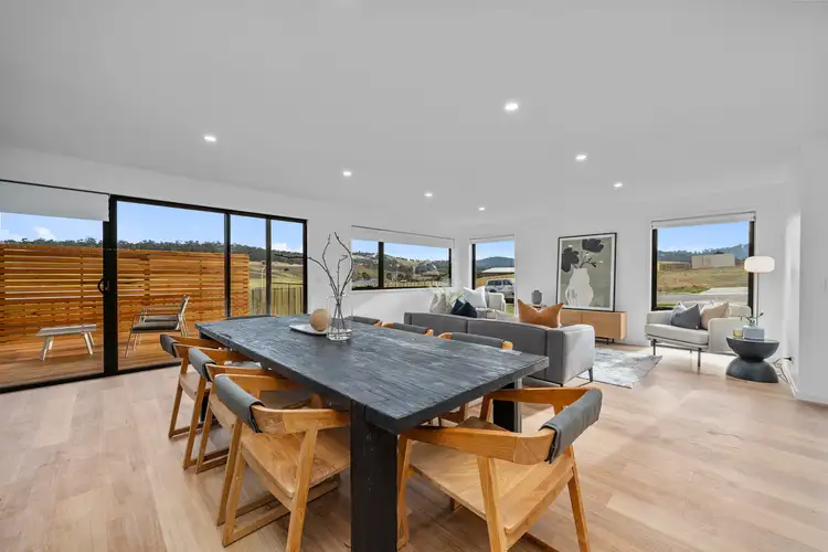 10 Dominique Way, Rokeby TAS 7019
