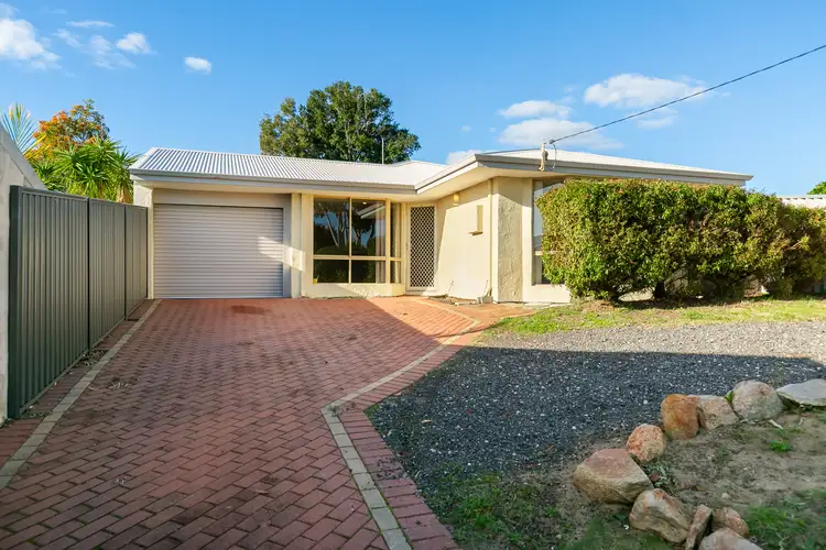 14 Lupin Court, Hocking WA 6065