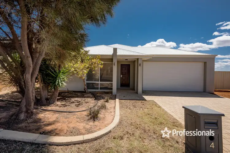 4 Lapwing Way, Wandina WA 6530