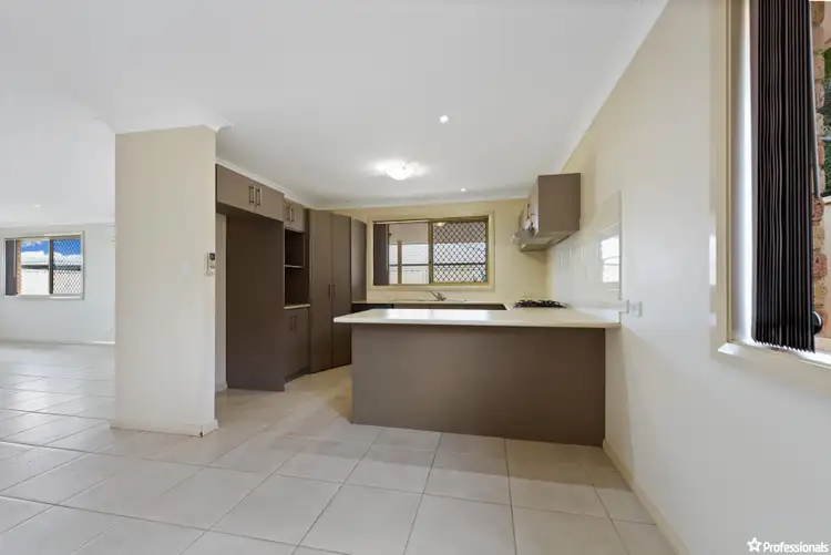 Fifth view of Homely villa listing, 2/246 Place Road, Wonthella WA 6530