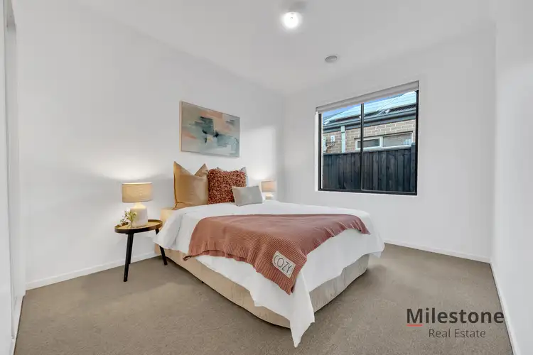 Fifth view of Homely house listing, 15 Elmsford Crescent, Cranbourne West VIC 3977