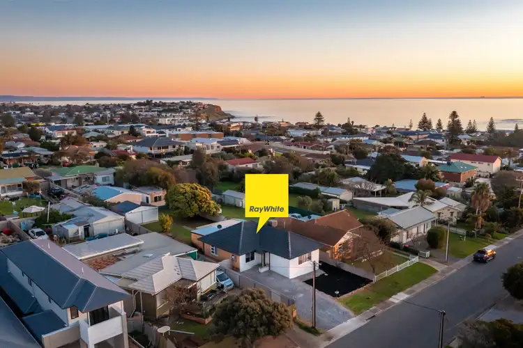 32 Ramsgate Avenue, Christies Beach SA 5165