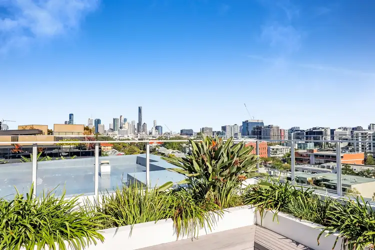 Sixth view of Homely unit listing, 6/113 Commercial Road, Teneriffe QLD 4005