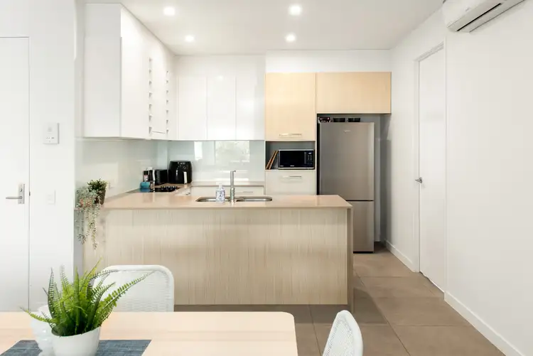 Fifth view of Homely unit listing, 10/27 Worden Street, Morningside QLD 4170