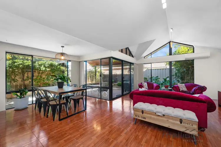 19 Jackadder Avenue, Hammond Park WA 6164