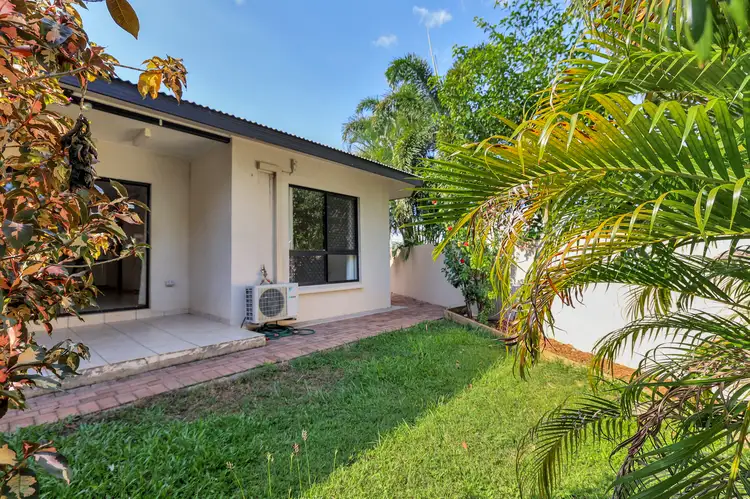 25 Yirra Crescent