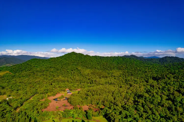 2340 Innisfail Japoon Road, Bombeeta QLD 4871