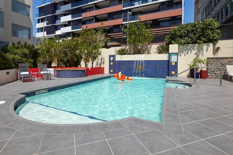 4/5 EDMONDSTONE ST, South Brisbane QLD 4101