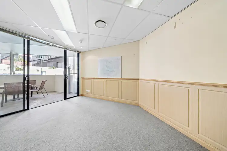 Fourth view of Homely apartment listing, 4/5 EDMONDSTONE ST, South Brisbane QLD 4101