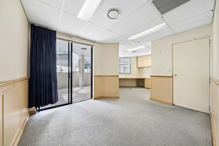 Sixth view of Homely apartment listing, 4/5 EDMONDSTONE ST, South Brisbane QLD 4101