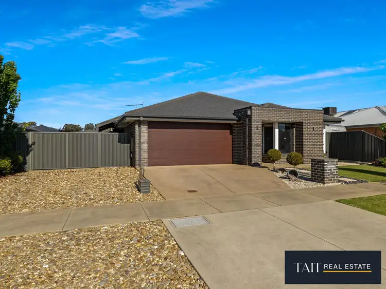 Second view of Homely house listing, 5 Lomandra Street, Wangaratta VIC 3677