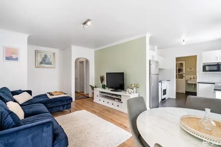 Fourth view of Homely semi-detached listing, 73 Cammillo Road, Camillo WA 6111