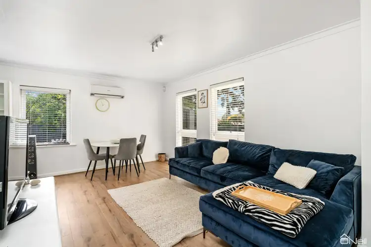 Fifth view of Homely semi-detached listing, 73 Cammillo Road, Camillo WA 6111