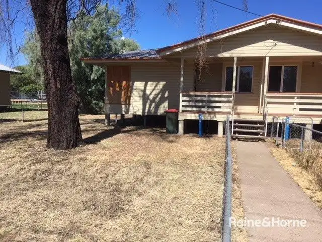 15 Cowildi Street, Dirranbandi QLD 4486