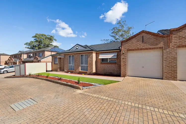 8E Quarry Road, Bossley Park NSW 2176